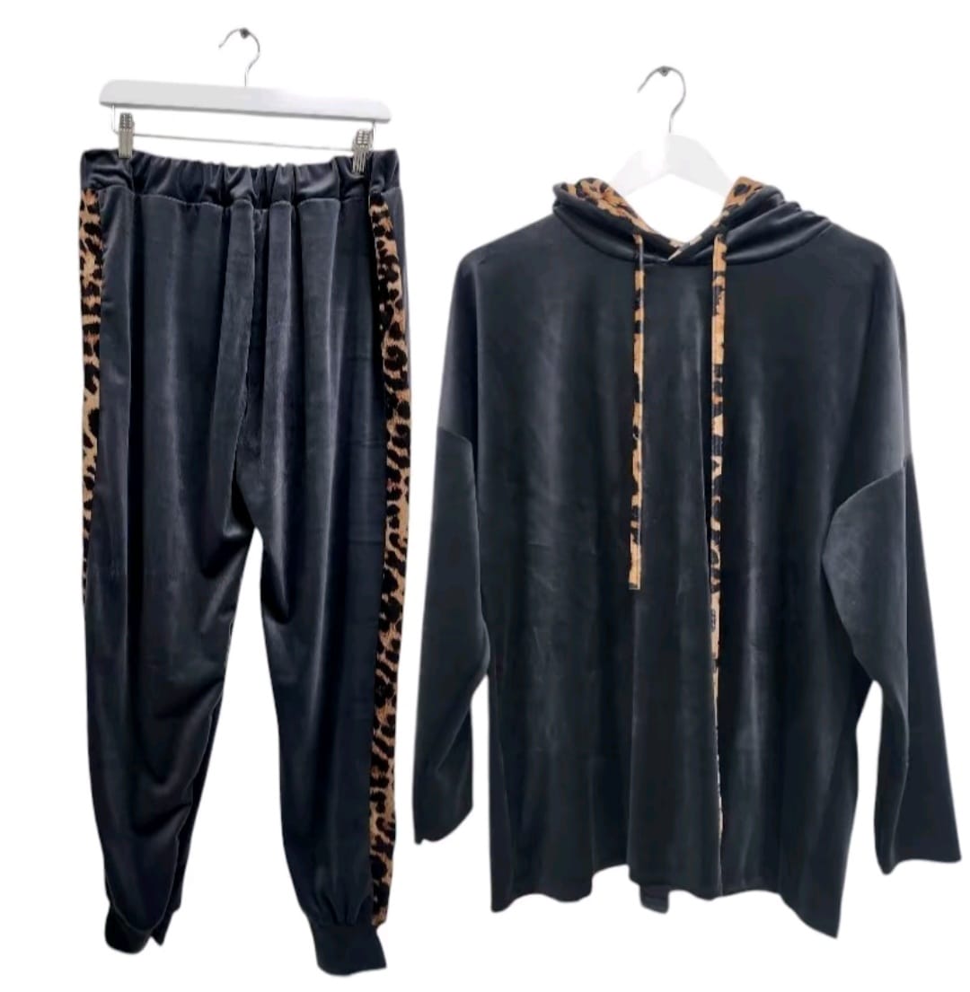 Women Velour Velvet Leopard Trim Loungewear Set - Remzs Fashion